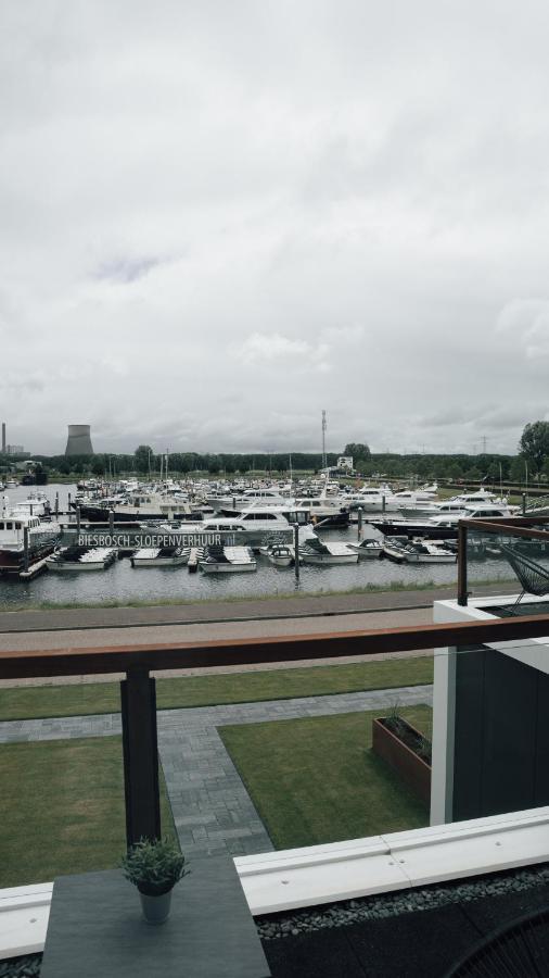 Hotel Biesbosch Drimmelen Exterior foto